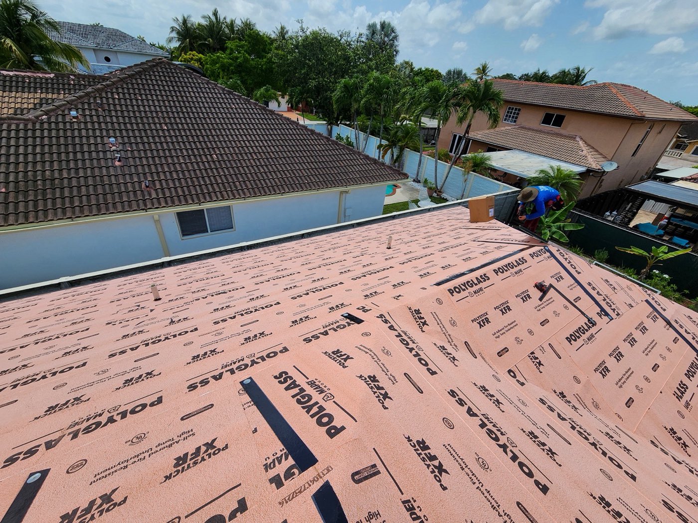 Architectural shingle roof completed in Miami