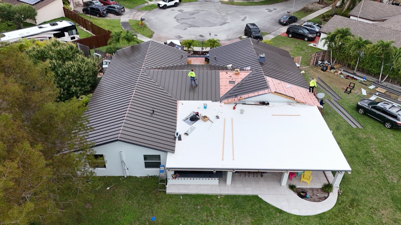 Architectural shingle roof in Miami